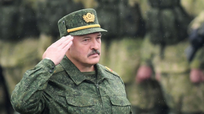 Лукашенко заявил, что Украина планировала нападение на Беларусь