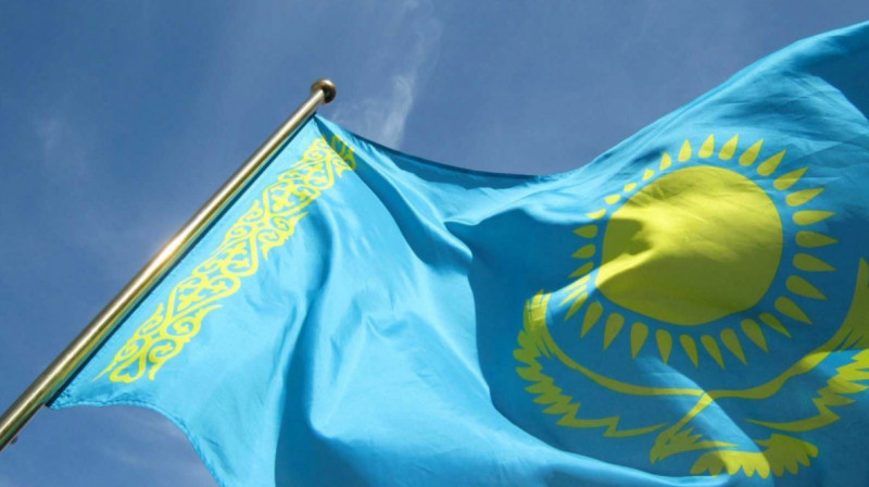 Мы дружим с США и Россией, у Казахстана нет внешних врагов, заявил политолог