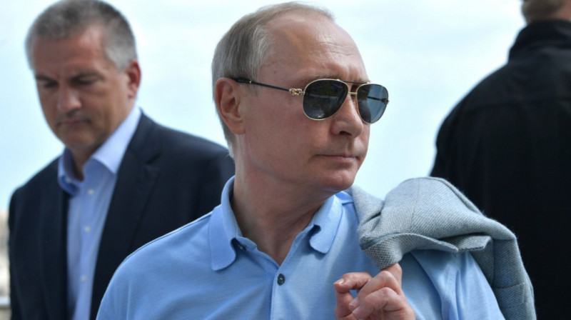 Путин надел пуховик за 2,7 миллиона тенге для встречи с мобилизованными россиянами