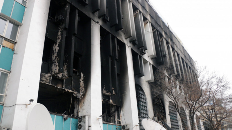 Назарбаева и Кулибаев: кому принадлежат сгоревшие здания на площади Республики