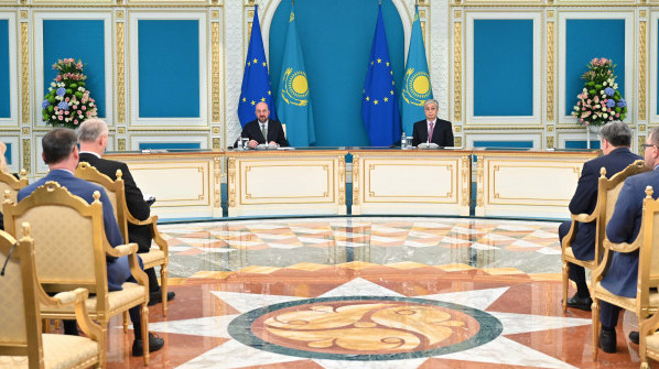 Токаев и глава ЕС заявили о недопущении влияния антироссийских санкций на казахстанскую экономику