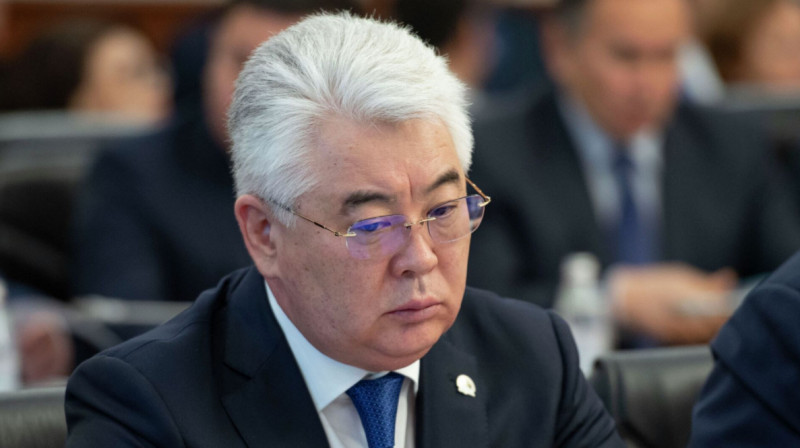 Уволенного после январских событий министра индустрии Атамкулова назначили послом в Узбекистане