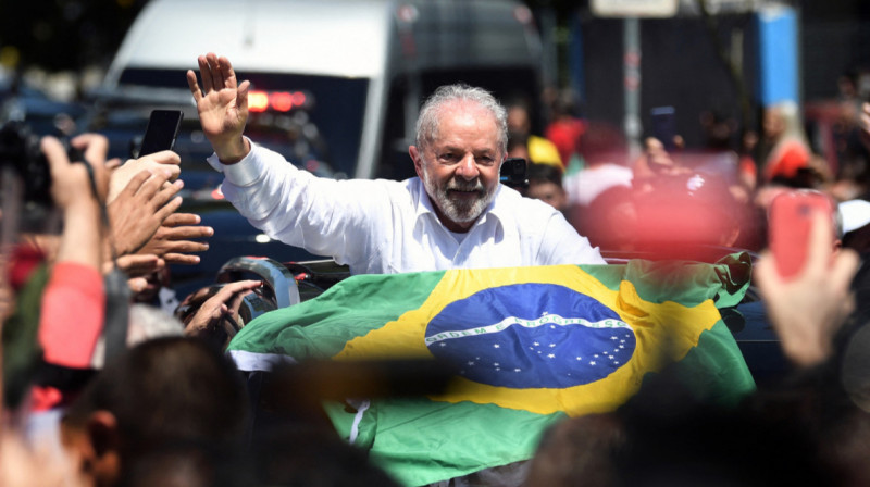 Уже дважды возглавлял страну и сидел за коррупцию: что известно о новом президенте Бразилии
