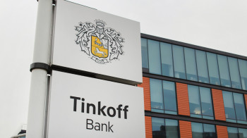 Тинькофф Банк заявил, что у бизнесмена Олега Тинькова нет прав на бренд