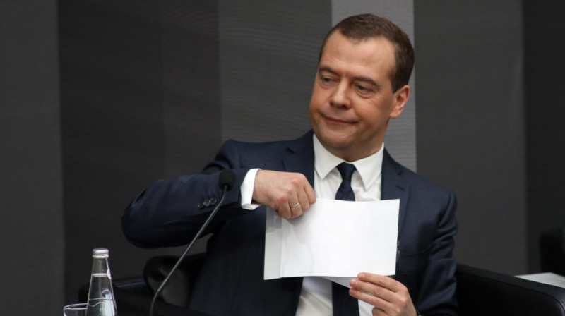 Медведев объяснил войну в Украине тем, что Россия ведет священную борьбу с Сатаной