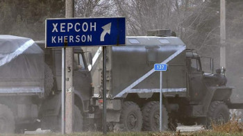 Российская армия бежит из Херсона и массово грабит город