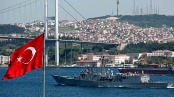 Турция не пропустила российские корабли в Черное море