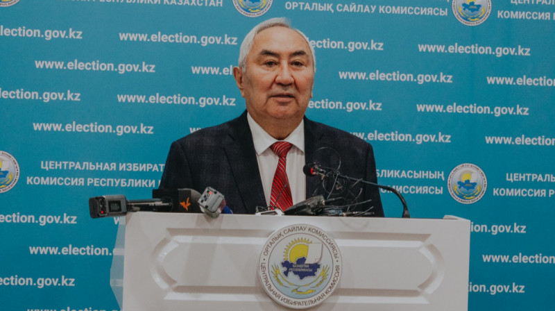 Жигули Дайрабаев назвал Мухтара Тайжана популистом, обманывающим людей