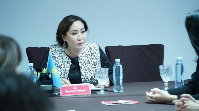 Казашки будут платить большие налоги за брак с иностранцами - Каракат Абден