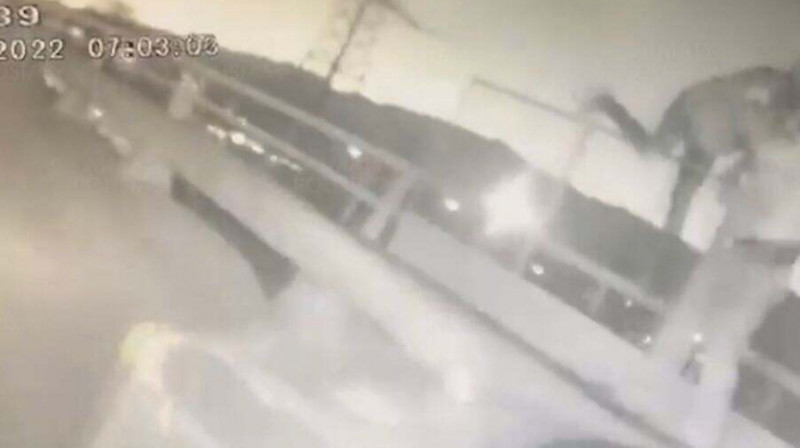 В Алматы девушка пыталась покончить с собой, спрыгнув с моста