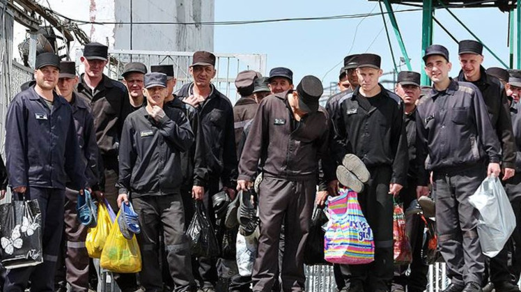 В России наконец решили помогать заключенным адаптироваться на свободе