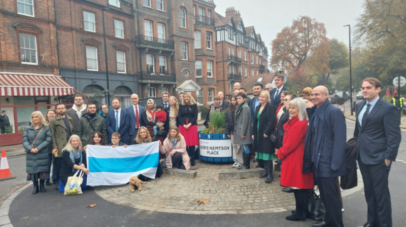 В честь Бориса Немцова назвали площадь в Лондоне