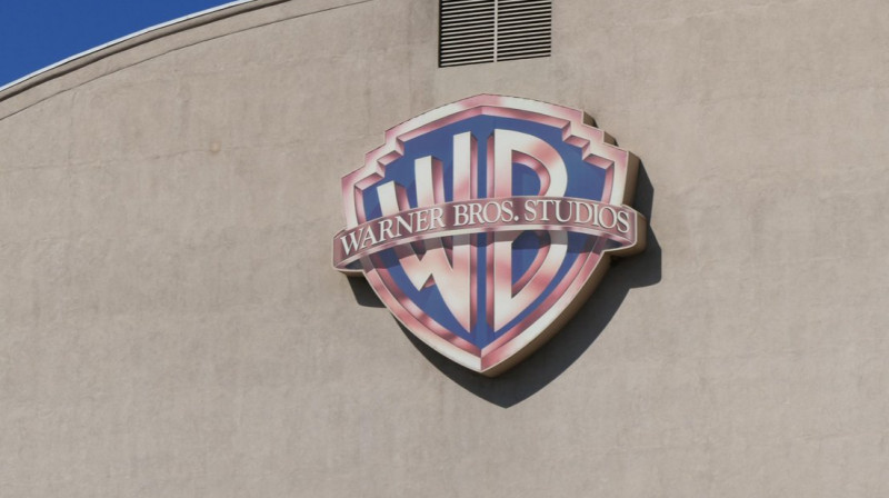 Warner Bros запретила российскому холдингу транслировать свои фильмы