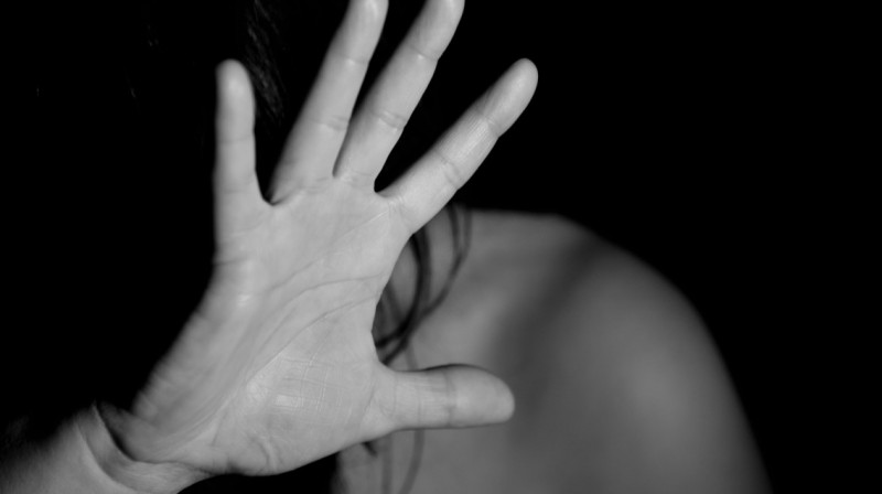 Пятеро парней изнасиловали 15-летнюю девочку в Шымкенте