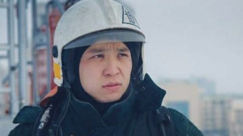 Спасшему троих астанчан пожарному срочно требуется кровь
