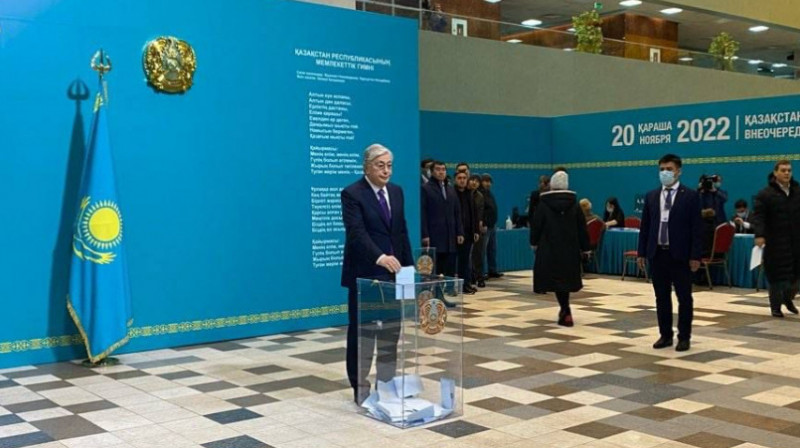 Токаев проголосовал на выборах президента