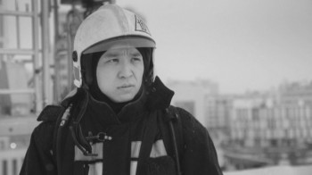 Умер пожарный Аскар Забикулин, героически спасший людей в Астане