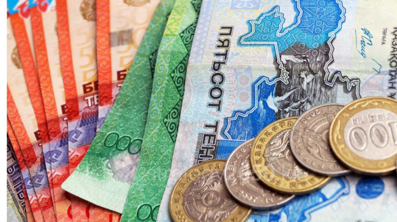 Российские инвесторы скупают тенге: казахстанская валюта бьет рекорды на бирже