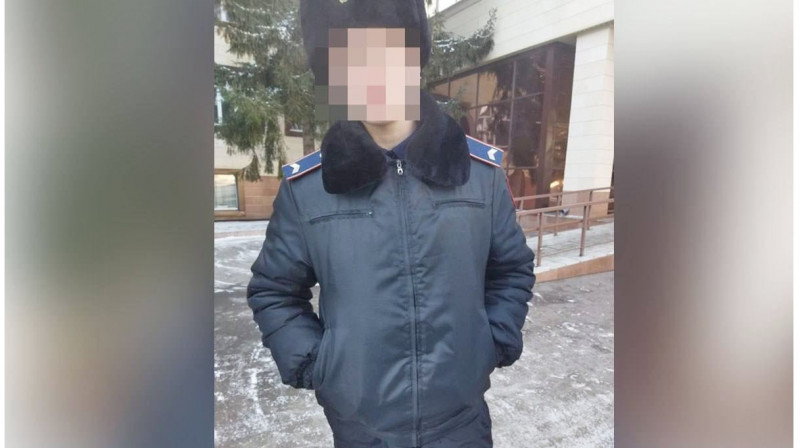 Казахстанец купил полицейскую форму, чтобы впечатлить девушку