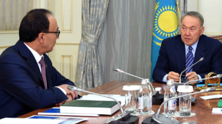 "Разбогатевший благодаря Назарбаеву" ректор ЕНУ хочет стать депутатом от партии Amanat