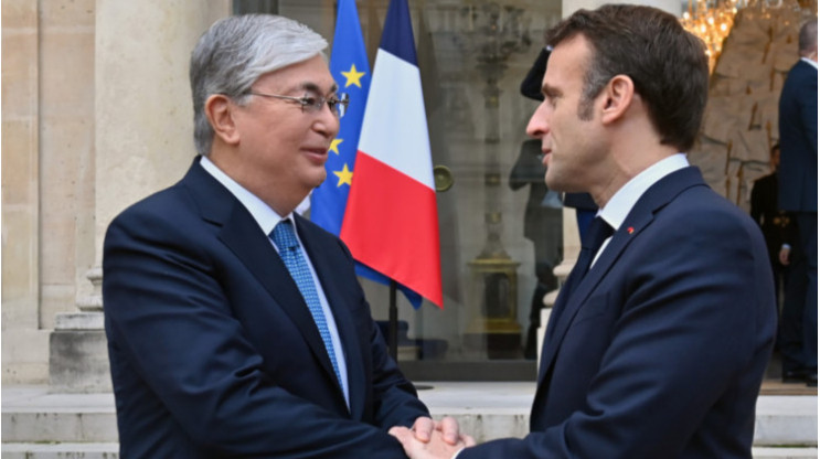 Токаев пригласил Макрона в Казахстан