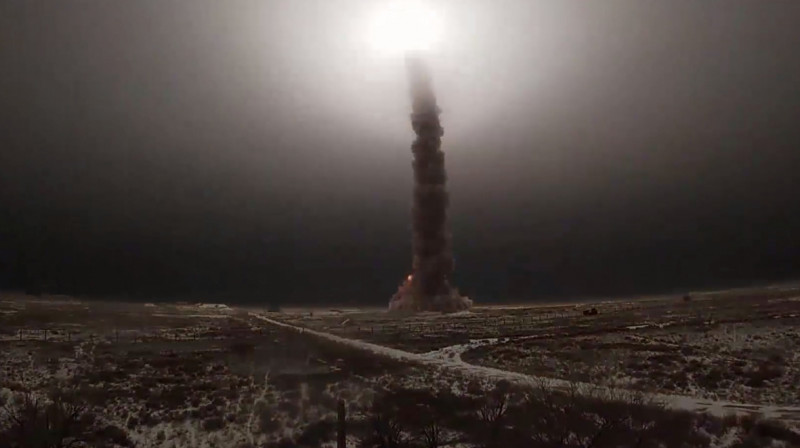 Россия испытывает свои ракеты на полигоне в Казахстане