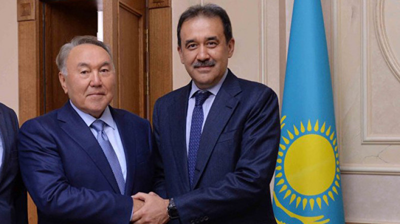Писатель Млечин: Назарбаев после январских событий планировал вернуться президентом
