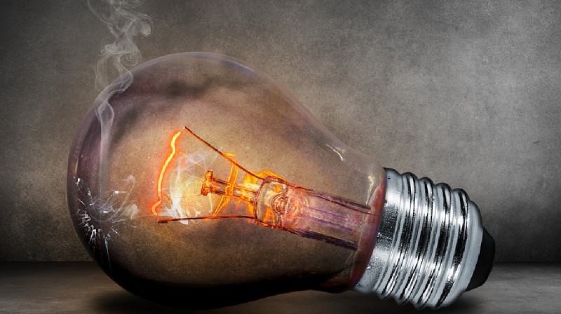 Казахстанец случайно отключил свет в целом городе