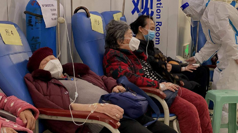 Заболело почти 250 млн людей: самую мощную вспышку коронавируса с начала пандемии выявили в Китае