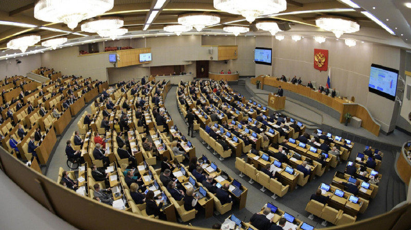 В российской госдуме предложили называть "иноагентами" всех уехавших россиян