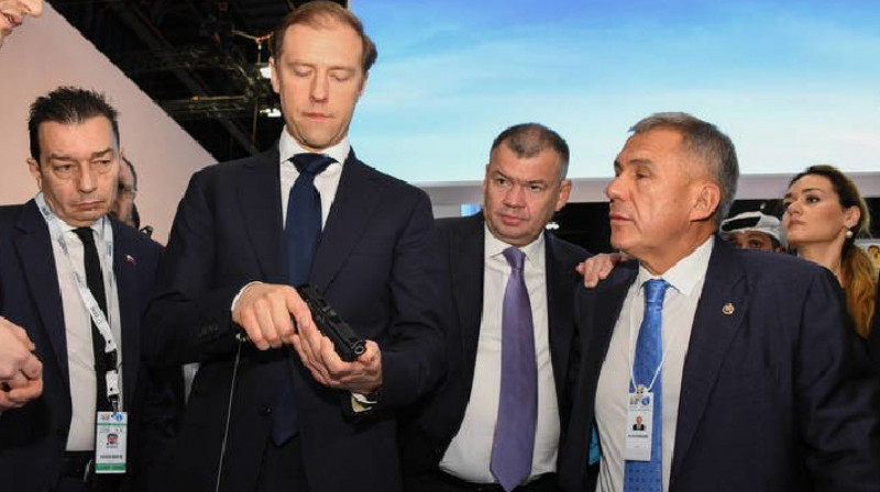 Любить родину лучше на расстоянии: где российская элита предпочла провести новогодние каникулы