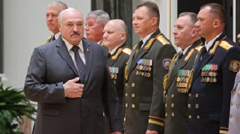Никакого участия в войне: максимум на что сейчас согласен Лукашенко – это поиграть мускулами за российские деньги