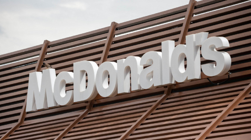 Никакого "Вкусно и точка": в Казахстане работа McDonald's может возобновиться под новым брендом