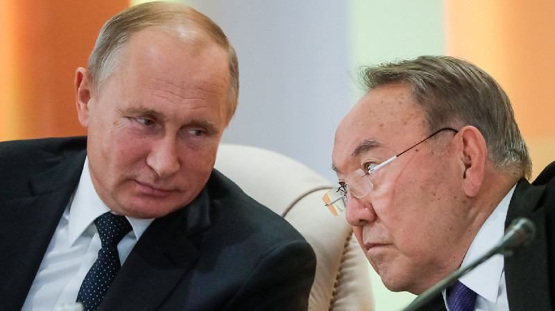Путин, как и Назарбаев, застанет крах своего режима еще при жизни - российский политик