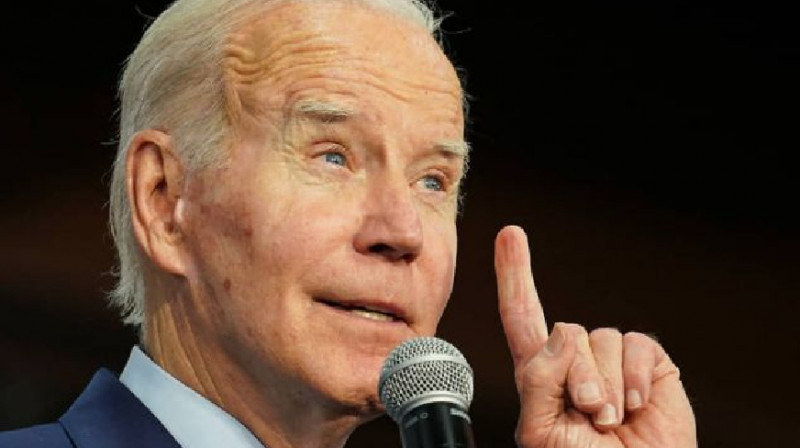 От Байдена требуют предоставить подробный список посещавших его людей