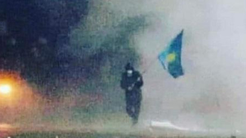 Қаңтар оқиғасында алаңда ту ұстаған Берік Әбішев жансақтау бөліміне түсті