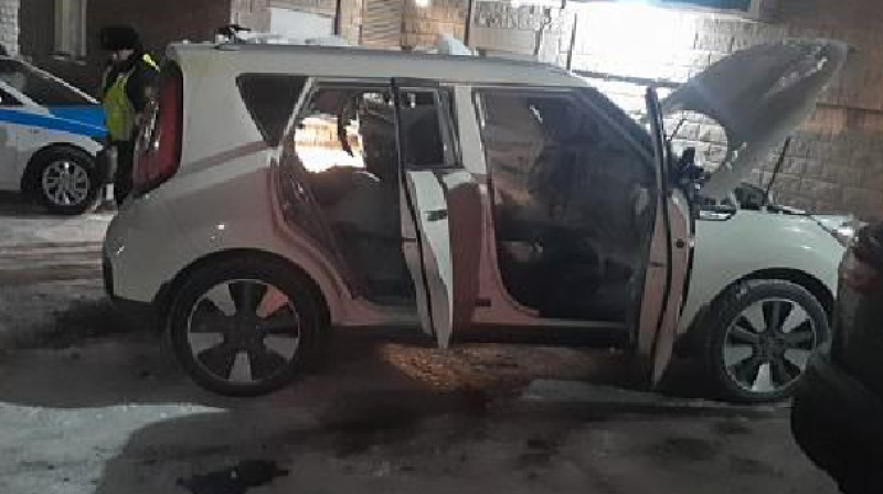 Поджог машины Динары Егеубаевой: задержаны подозреваемые