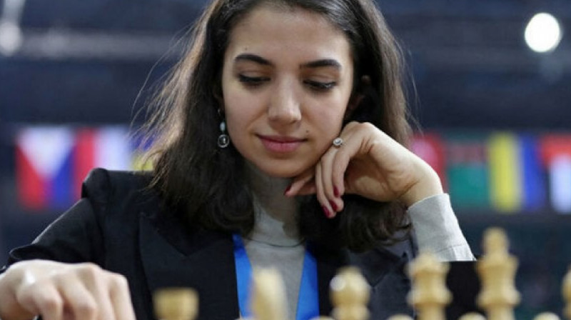 Неизвестные разыскивали иранскую шахматистку, снявшую хиджаб на ЧМ в Алматы