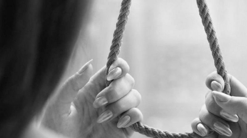 22-летняя учительница повесилась в Западно-Казахстанской области