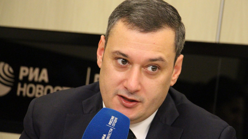 Главный российский депутат-гомофоб вступился за радугу