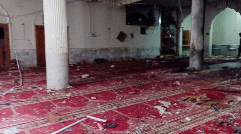 Террорист совершил взрыв в мечети Пакистана: погибли не менее 22 человек