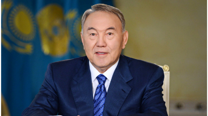 В минпросвещения не смогли ответить, уберут ли Назарбаева из школьных учебников