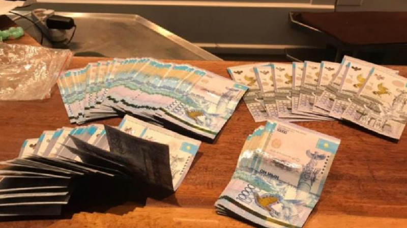 Срок получения декретных выплат сократят в Казахстане