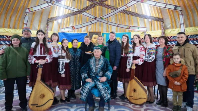 Украина қалаларында төртінші киіз үй тігілді