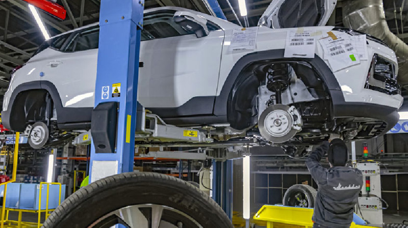 Алматинцы пытаются легализовать угнанные автомобили