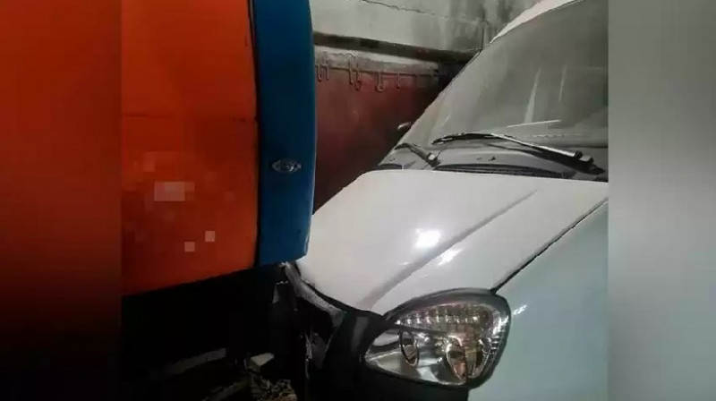 Камаз насмерть придавил механика в Акмолинской области