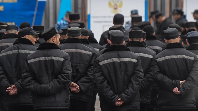 Вербовку заключённых для войны в Украине начало минобороны РФ