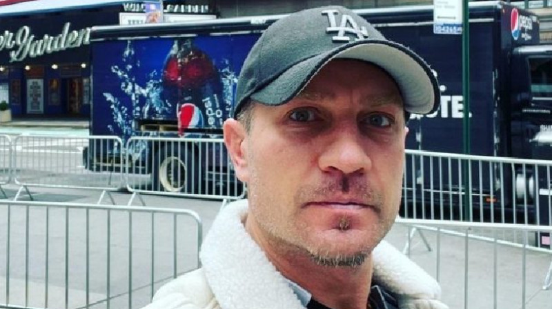 Олимпийскому чемпиону Роману Костомарову ампутировали обе стопы