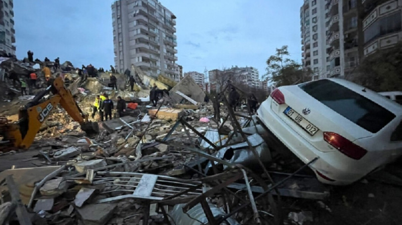 Землетрясения в Турции и Сирии: число погибших превысило 5 тысяч человек