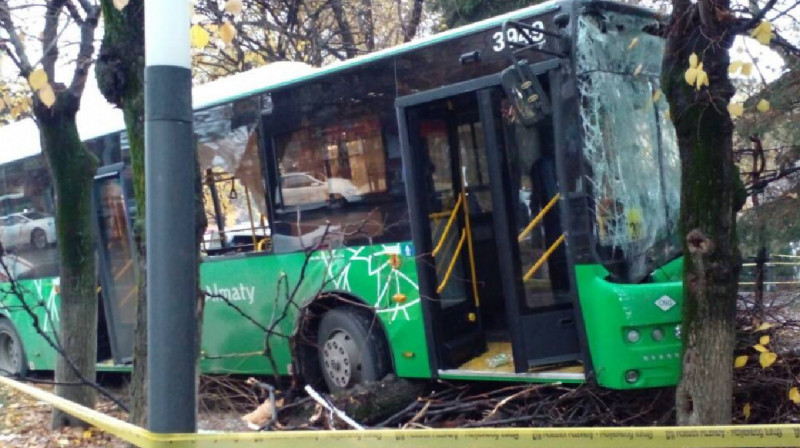 Смертельное ДТП с автобусами в Алматы: дело передано в суд